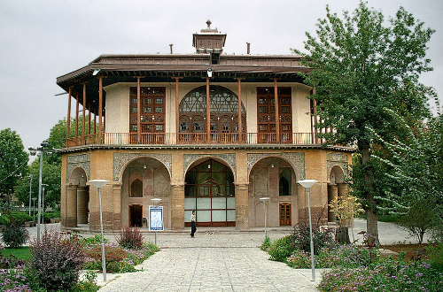 موزه چهلستون قزوین