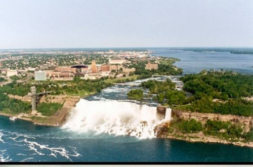 آبشار نیاگارا در سال 1969 خشک شد